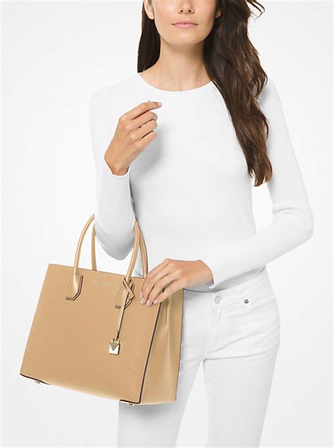 grande sacoche mercer michael kors|Mercer Large Saffiano Leather Tote Bag .